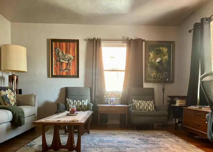 Holiday home Welcome To Casa Allan James: Your Oasis In Tucson! Tucson