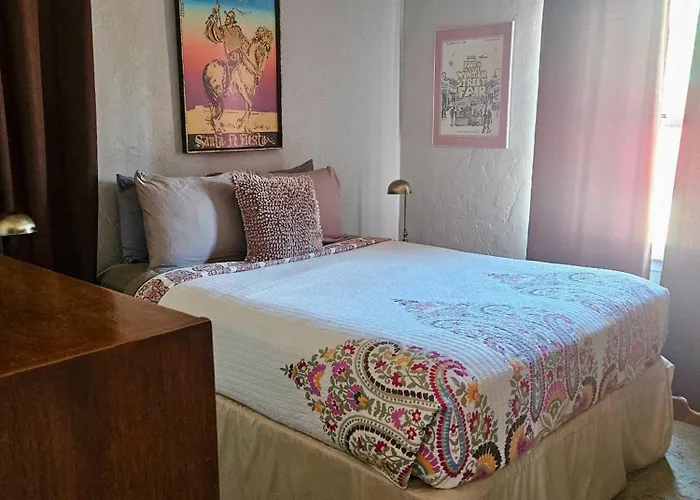 Welcome To Casa Allan James: Your Oasis In Tucson! Holiday home Tucson