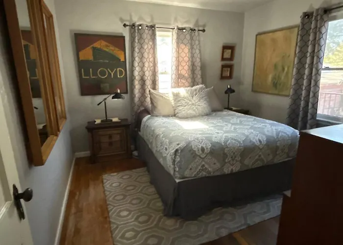 Welcome To Casa Allan James: Your Oasis In Tucson! Holiday home Tucson