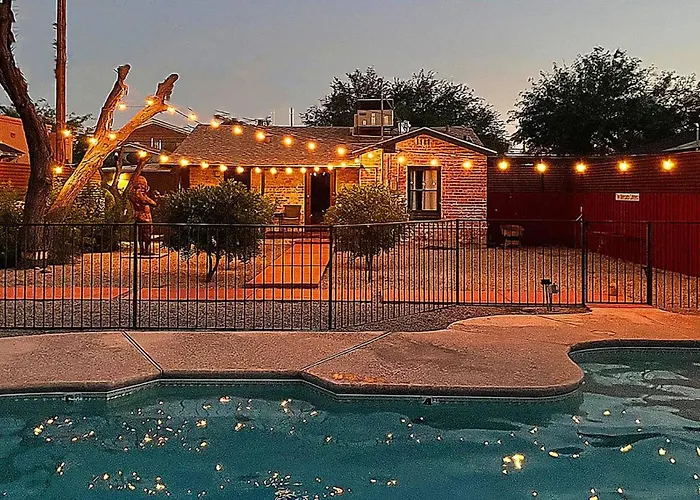 Welcome To Casa Allan James: Your Oasis In Tucson! Holiday home *