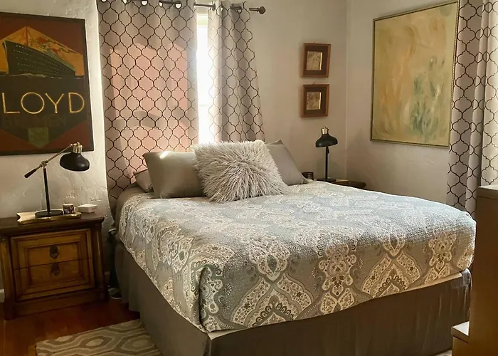 Welcome To Casa Allan James: Your Oasis In Tucson! Holiday home *