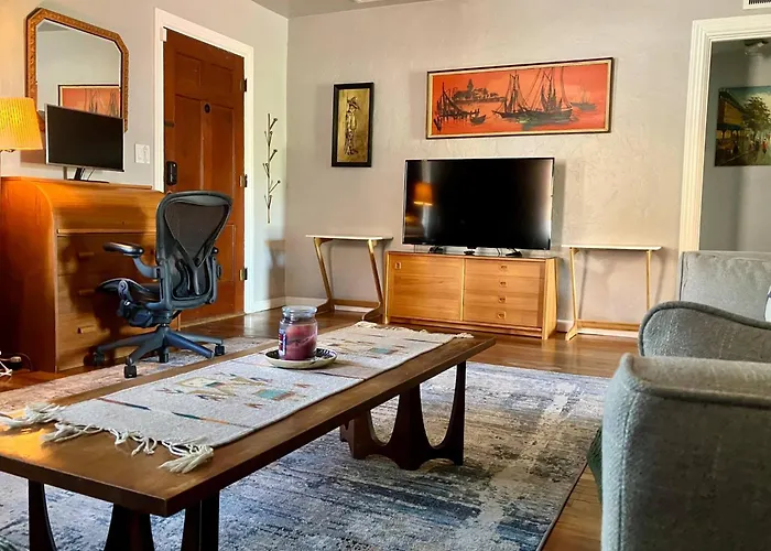 Holiday home Welcome To Casa Allan James: Your Oasis In Tucson! *