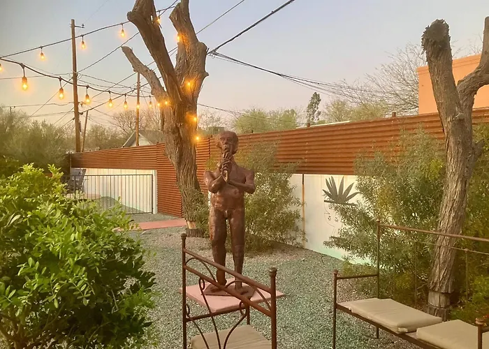 Welcome To Casa Allan James: Your Oasis In Tucson! Holiday home *